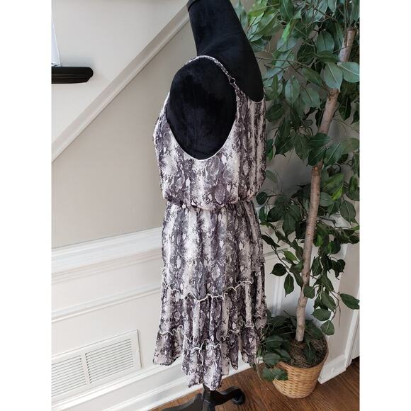 Altar'd State Knee Length Dress Women Medium Multi Snake Print Adjustable V Neck - Picture 11 of 12